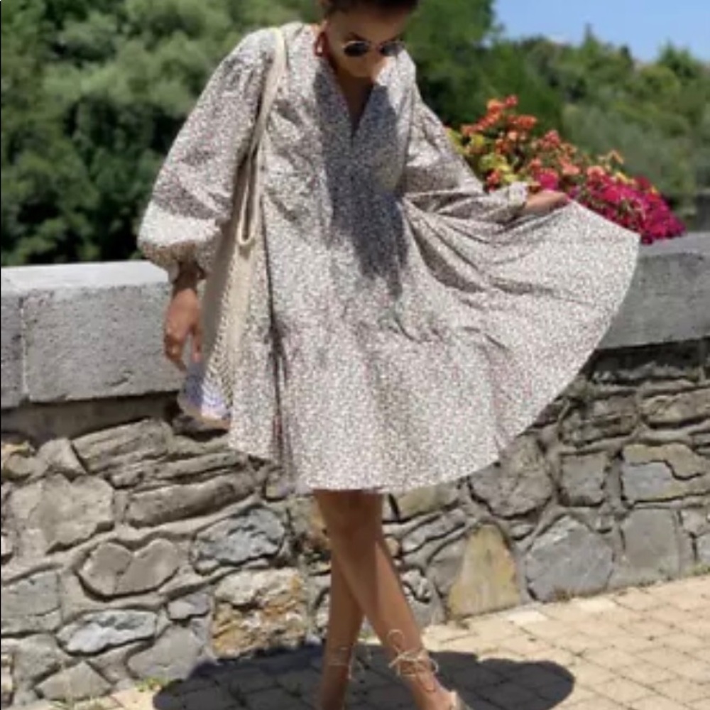 H&M Conscious A-line Floral Dress Blogger Favorite size M